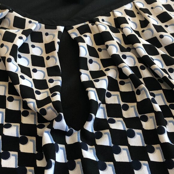 White House Black Market Key Hole Sleeveless Women's Blouse Tank Top Blue Black - Picture 5 of 11